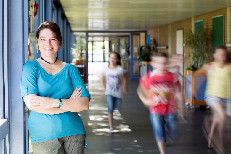 teacher aide recess and lunch duty